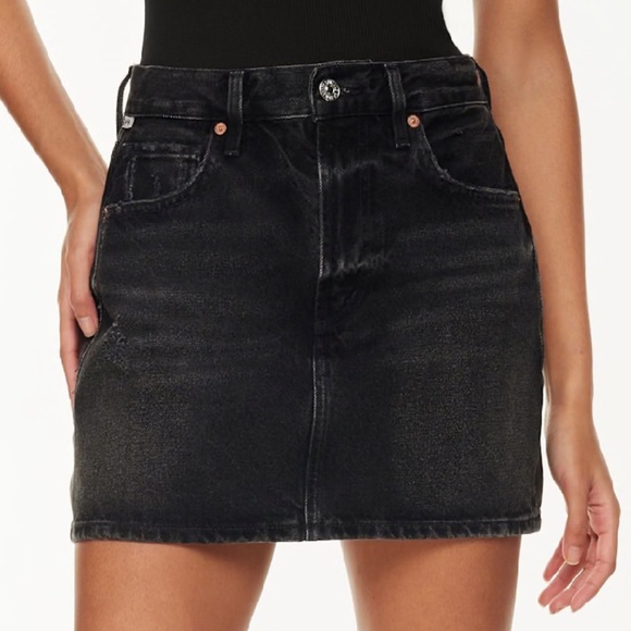 EUC- Aritzia CITIZENS OF HUMANITY Beatnik Denim Mini Skirt in Trumpet (25) - Picture 2 of 16